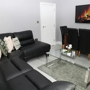 Apartment Homely 1-bed In, Birmingham