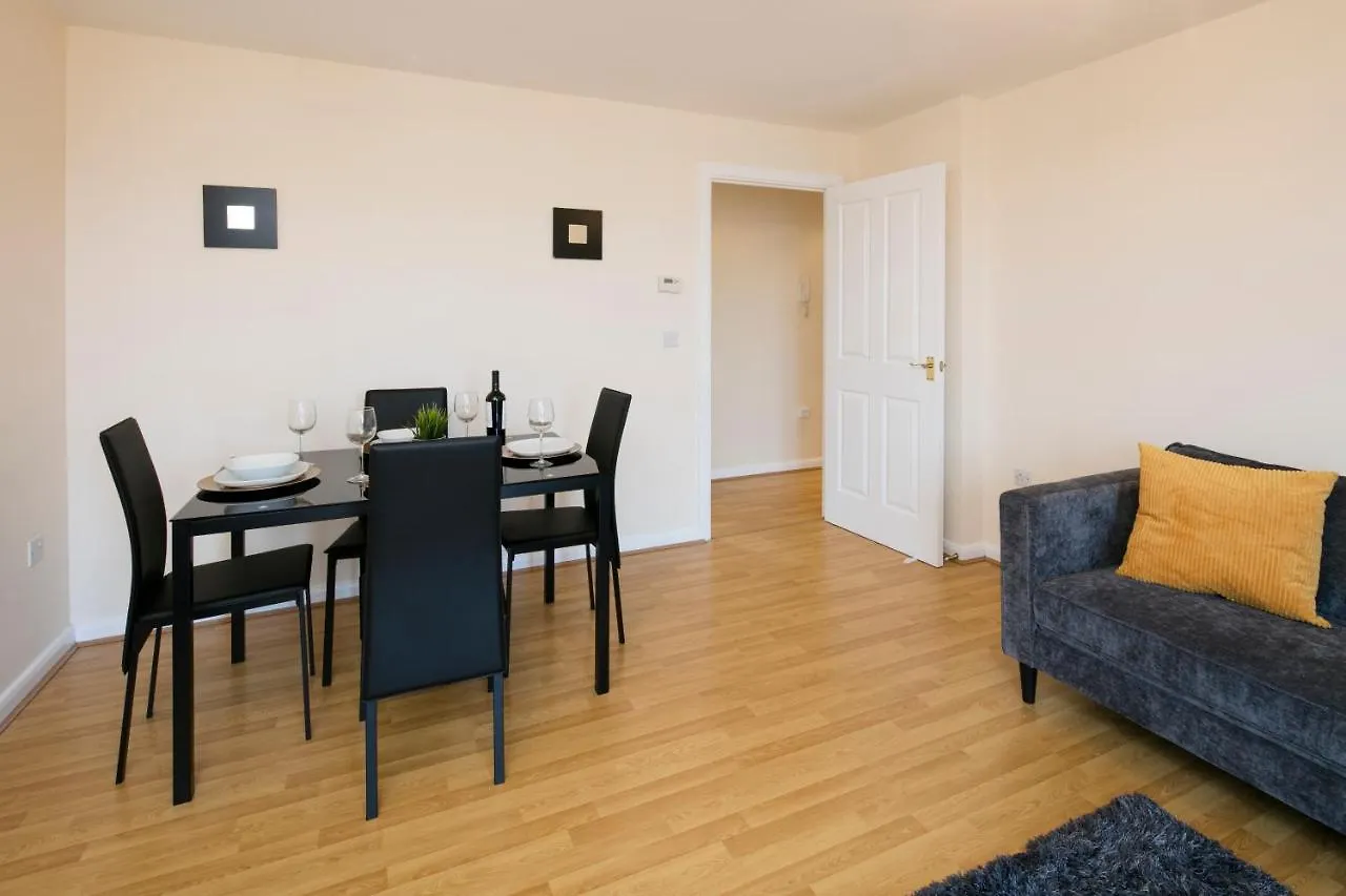 Birmingham Business Hub: Spacious 2-Bedroom Near NEC & City Centre 0*,  United Kingdom